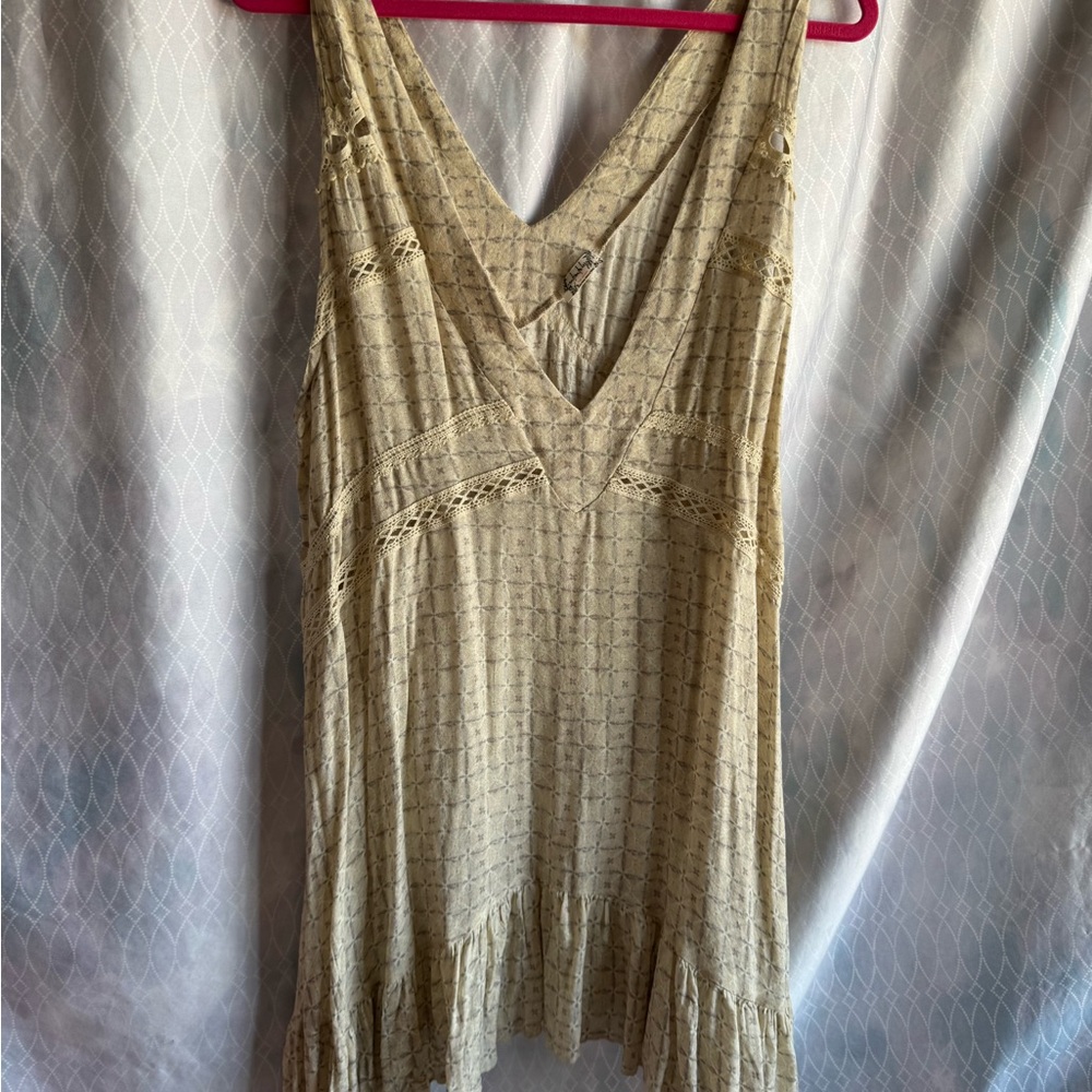 Free People Cream Crochet Detail & Deep V front & Back New